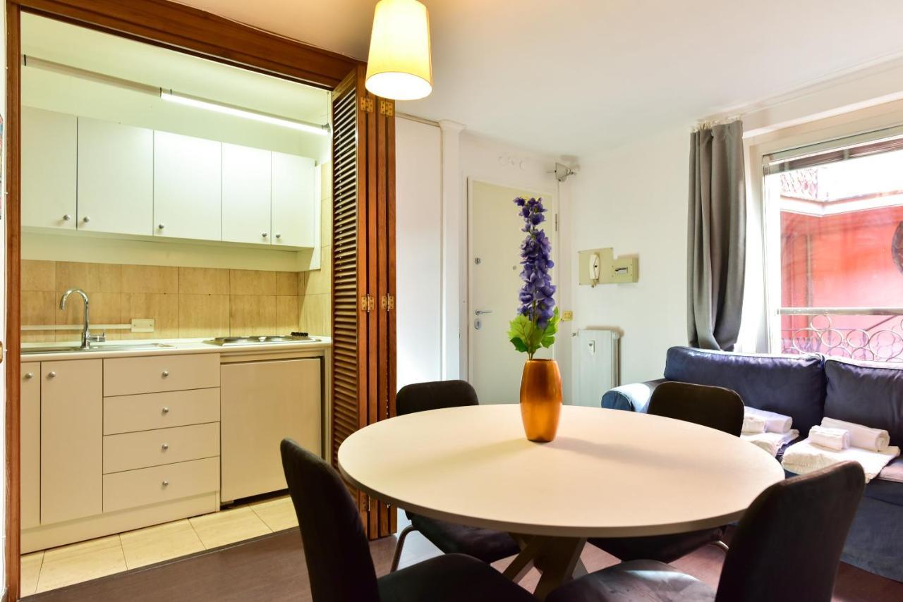 Appartamento Piazza Navona Рим Екстер'єр фото