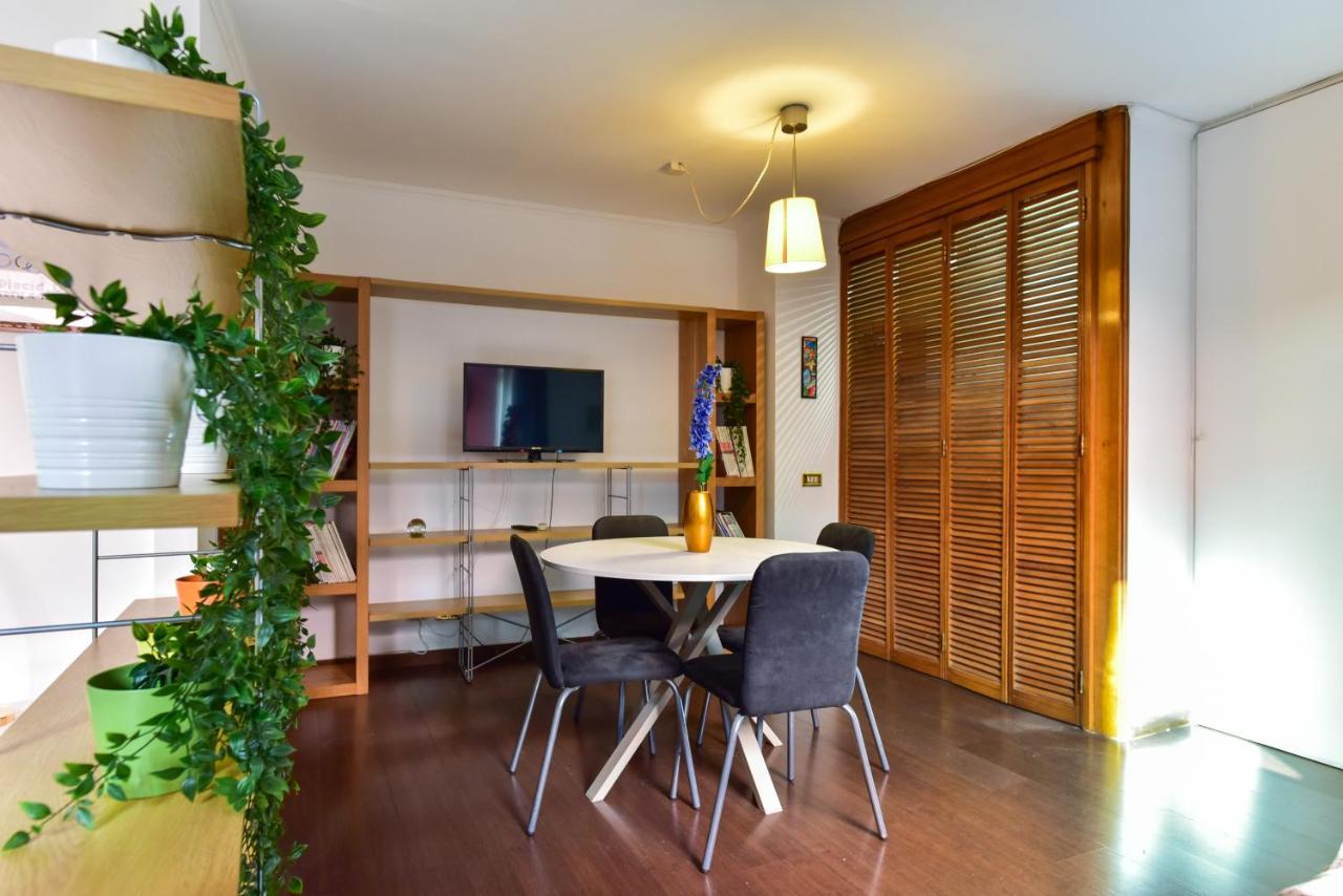 Appartamento Piazza Navona Рим Екстер'єр фото