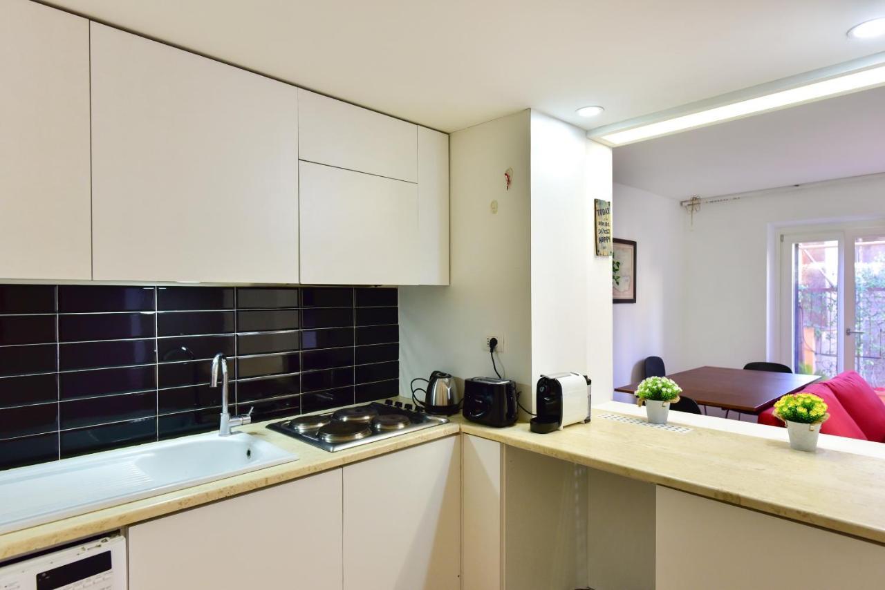 Appartamento Piazza Navona Рим Екстер'єр фото